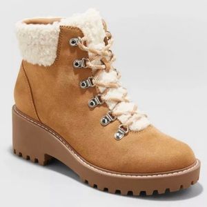 Women's Leah Sherpa Hiker Boots Universal Thread